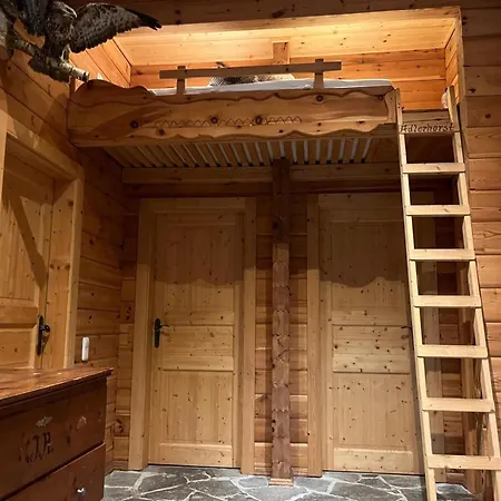 Rustic Hut On The Mountain Holiday home